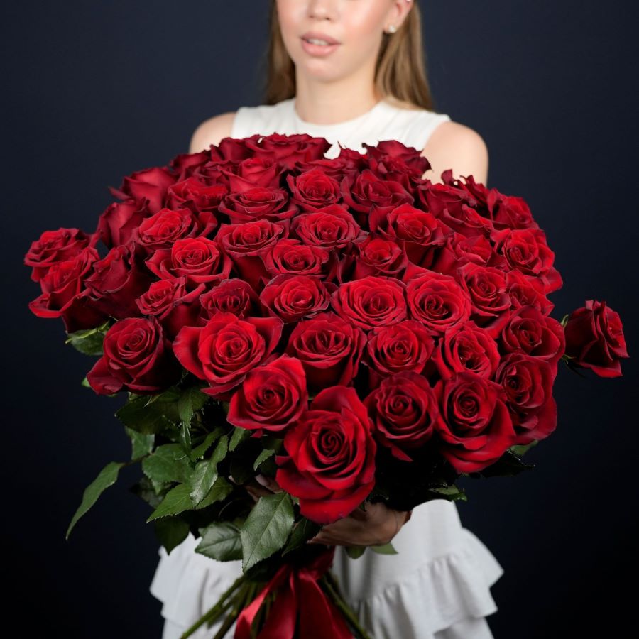 Букет из 51 красной розы
